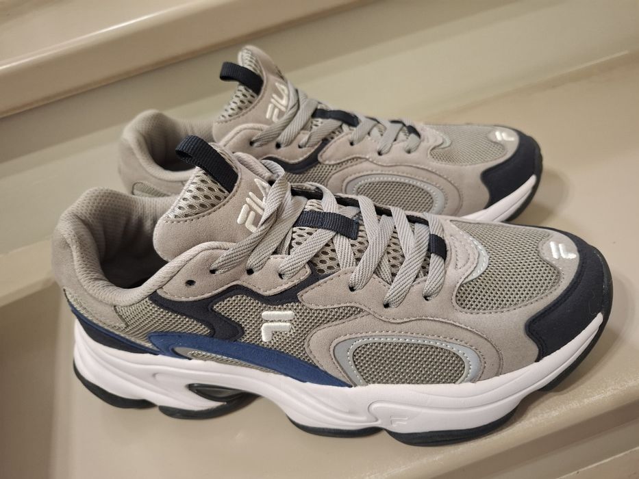 Fila новые кроссовки 43 размера.оригинал.
