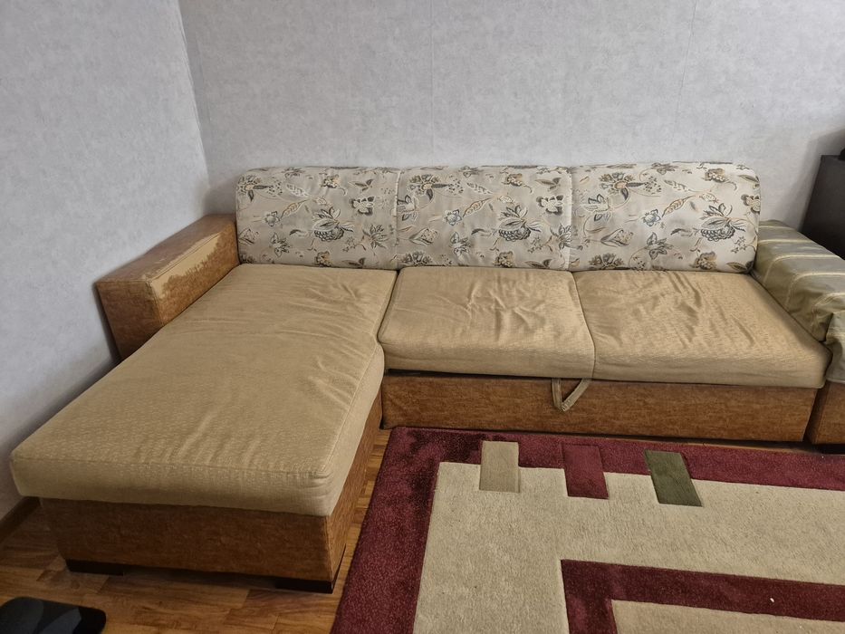 Продам диван и компьютерный стол