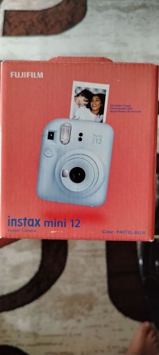Продаётся INSTAX Mini 12
