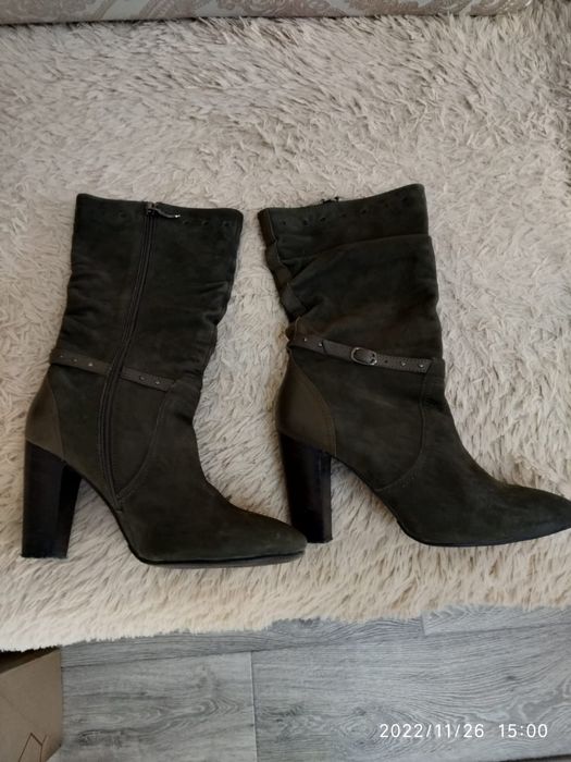 Продам женскую обувь