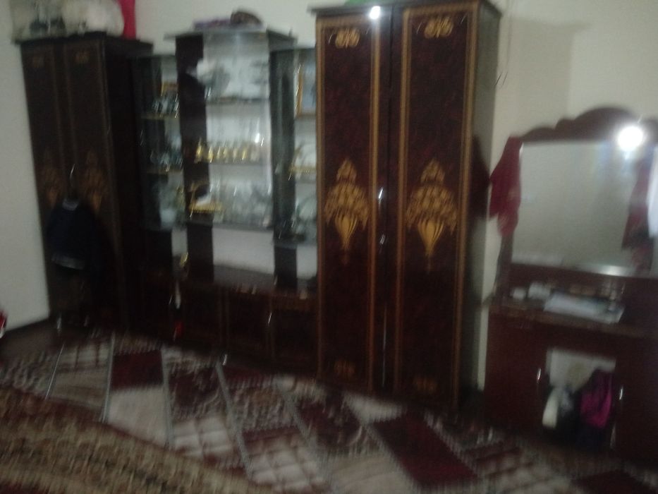 Sroshna stenka  sotiladi