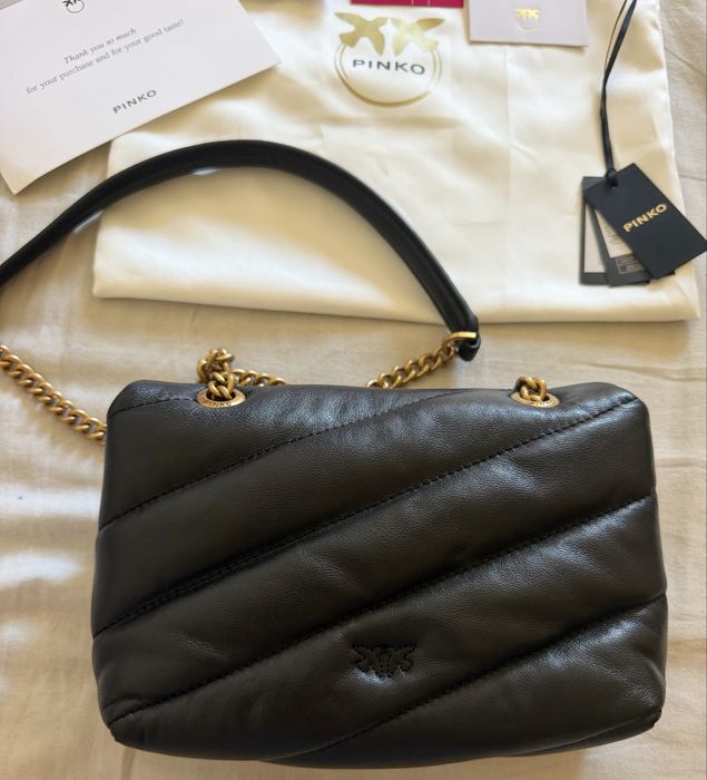 PINKO - малка чанта за през рамо Love Bag Puff