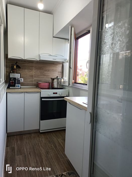 Apartament cu 4 camere 120 m2 construiți 100 m2 utili et 3/8 2 băi în cart Micro 17 BDUL Independentei