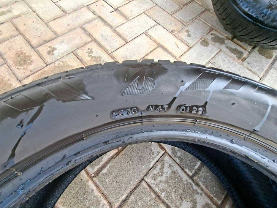 ГУМИ BRIDGESTONE 235/55/18    104V