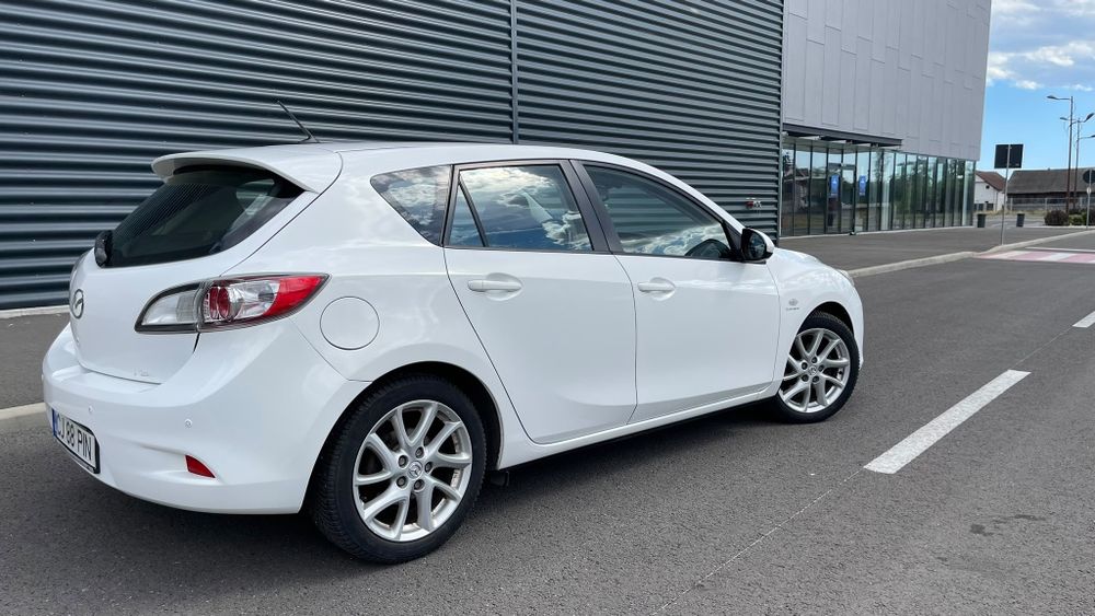 MAZDA 3 2012 — imagine 3