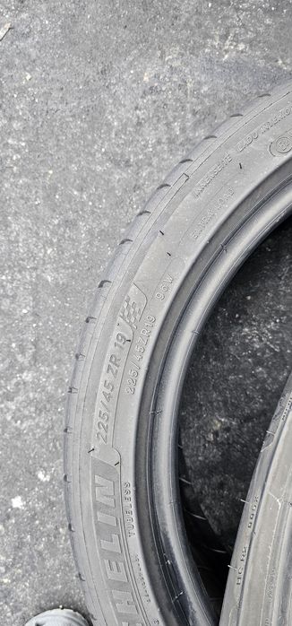 225 45 R 19 Michelin vară