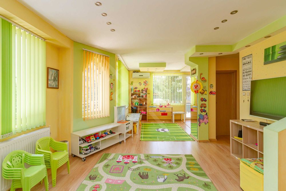 Продава се Къща в София, Левски - 450 кв.м за 1700 €/кв.м - Снимка #12