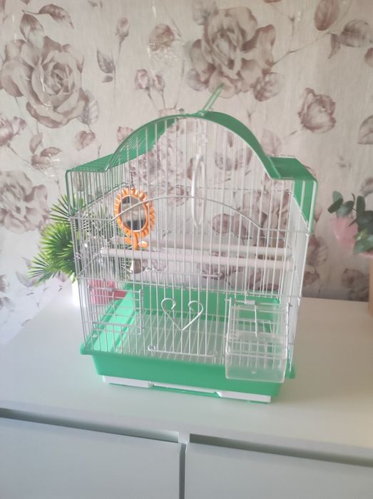 Продам клетку для попугаев