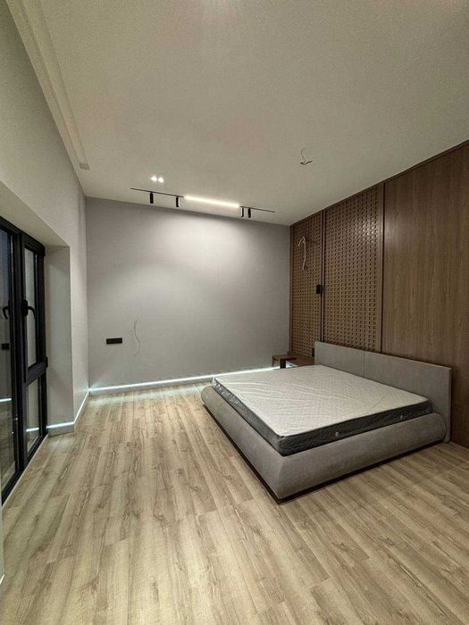 Продам Дом в Американском стиле.  2соток на Луначарском! Uy Sotaman!