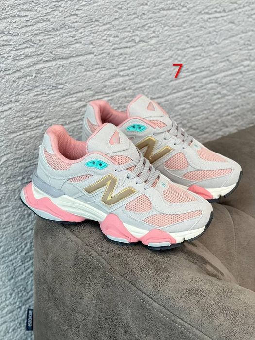 Adidasi unisex modele noi