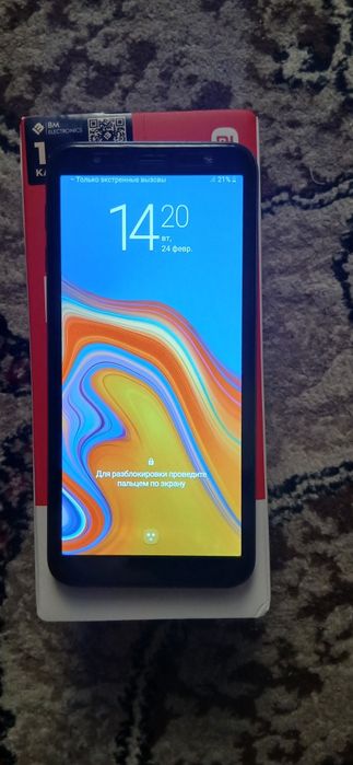 Продаётся телефон марки Samsung j6 plus