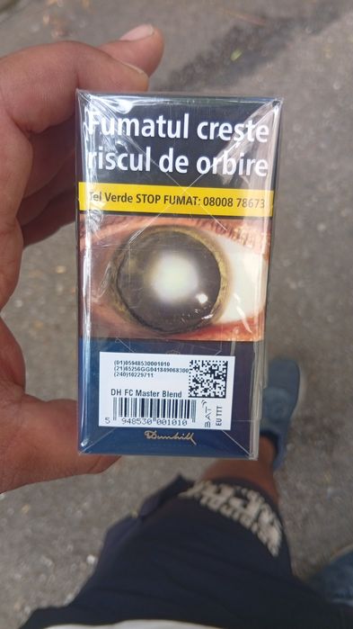 Dunhil 25 pachetul