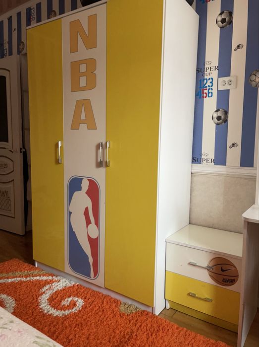 Гарнитур подростковый