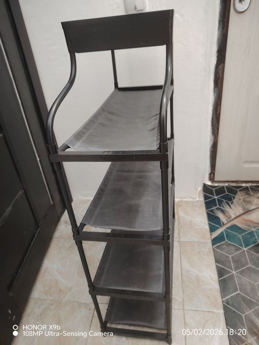 Продаем обувьницу