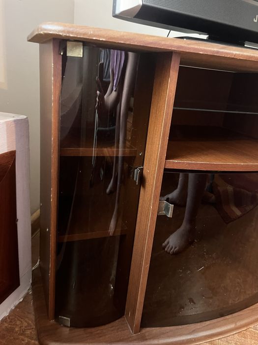 Тумба под телевизор