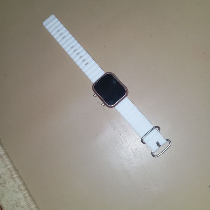 электронный LED-часы