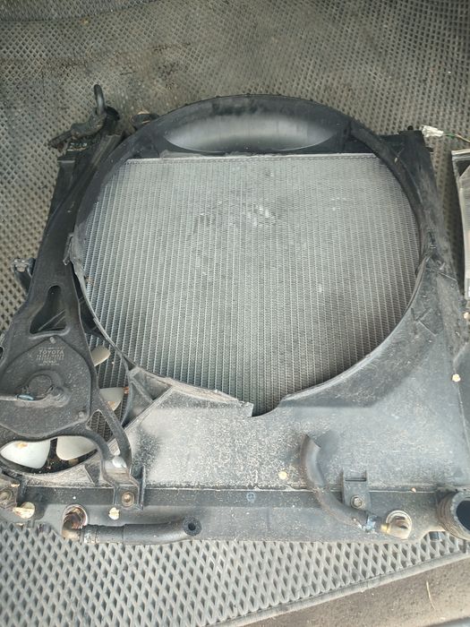 Радиатор с Дифузором на Хайс Региус дизель.