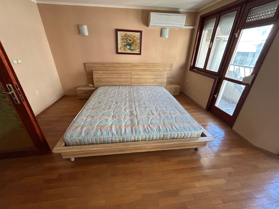 Спалня full size, гардероб, скрин и огледало