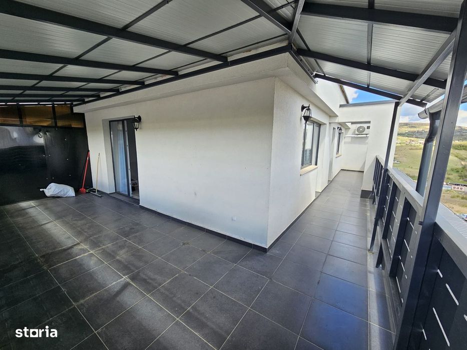 De Închiriat apartament tip Penthouse de 3 camere  Strada Stelelor!