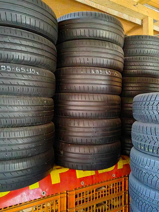 Всякакви размери и цолажи бусови и джипови гуми