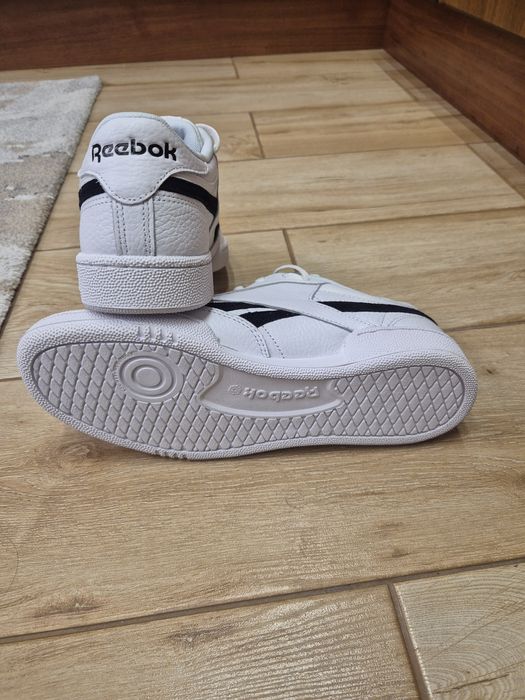 Reebok маратонки