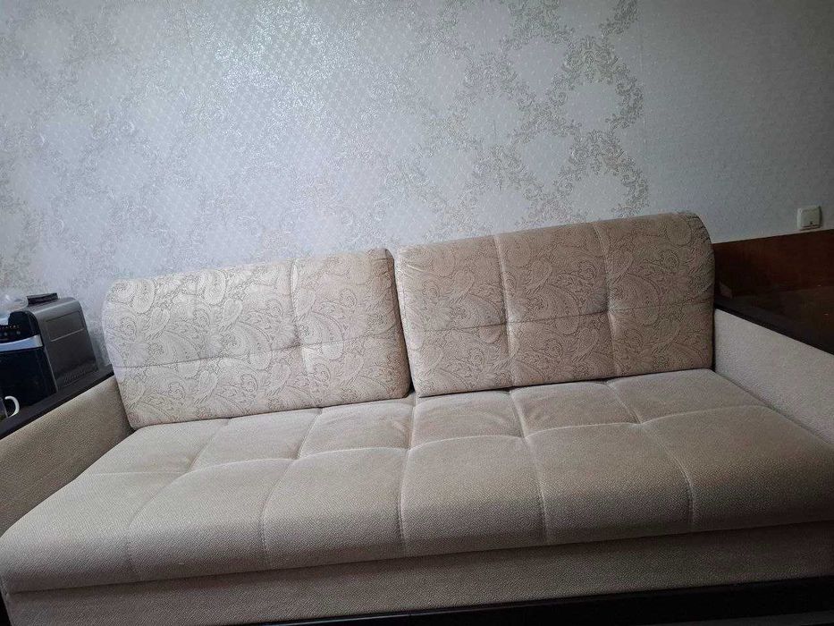 Диван Раскладной с Местом для Хранения