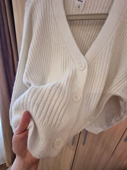 Дамски пуловер - бял Sinsay