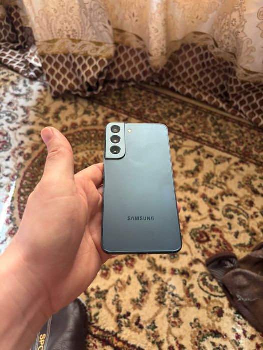 Продам Samsung S22