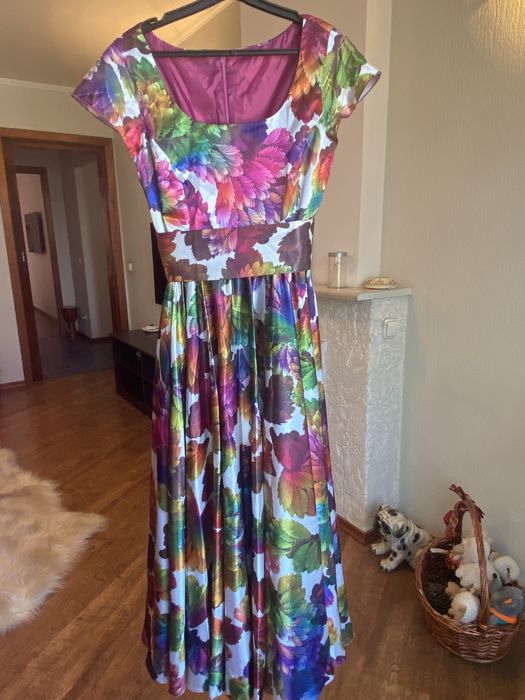 Платье на выпуской вечер шелковое