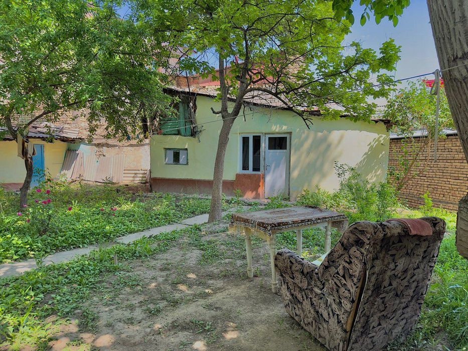 Продается дом с участком, уникальное месторасположение!