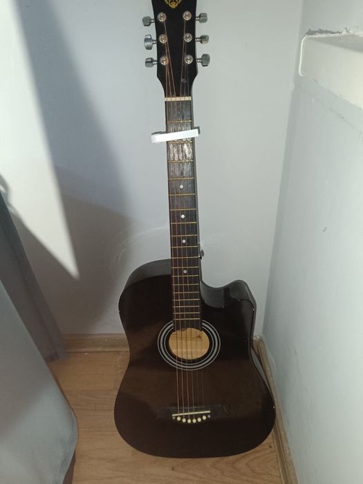 Продается Гитара