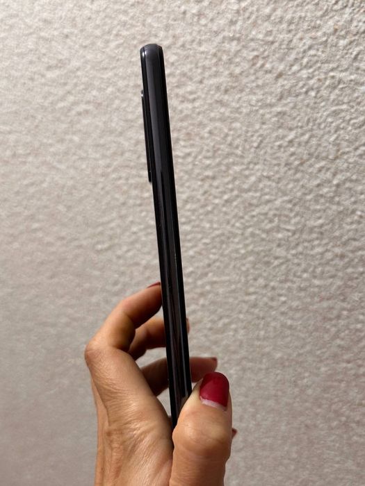 Продавам Samsung Galaxy A52s 5G - в отлично състояние