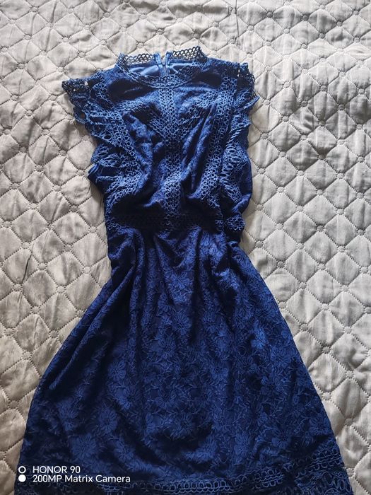 Дамски официални рокли