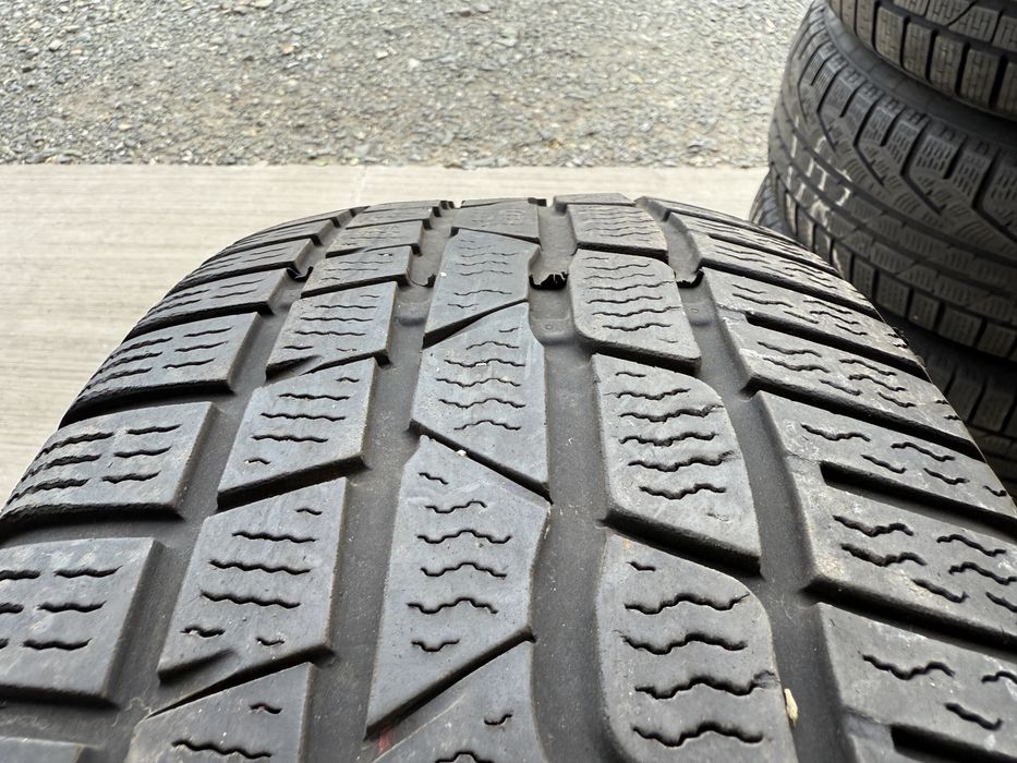 4бр. Зимни Гуми С Борд 215/60R/16 -CONTINENTAL- DOT:2918- 5.7мм+4.2мм