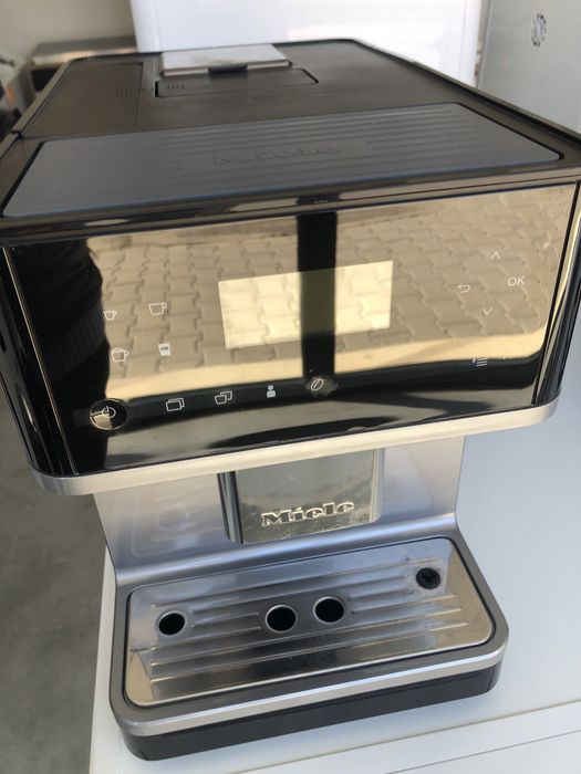 Кафемашина Miele CM 6300