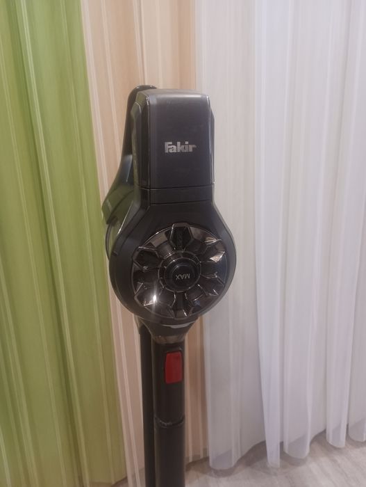 Вертикална прахосмукачка fakir starky hsa 800xl q