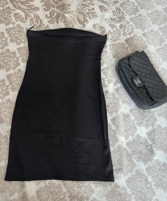 Rochie neagra eleganta