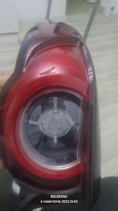 Vând stop Stânga Mazda 3.. 2022.. oferta 700 lei
