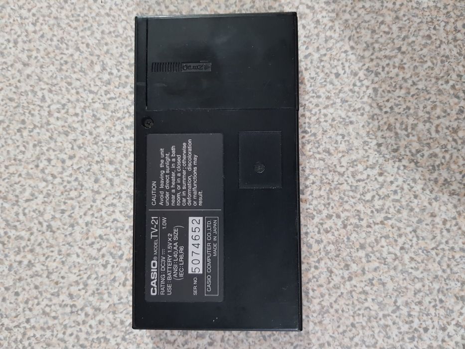 Casio TV-21 LCD Портативен / преносим винтидж телевизор Касио / Ретро
