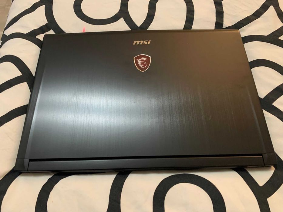 Laptop MSI GS73 8RF Stealth 17.3" FHD (i7-8750H, GTX 1070 Max-Q)