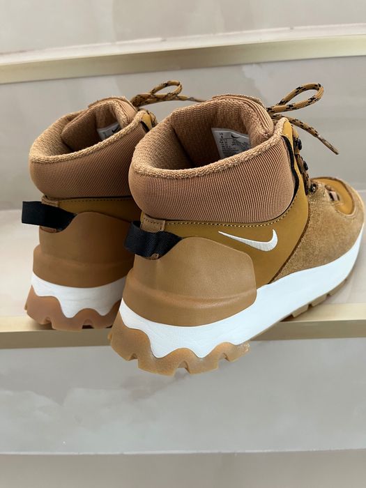 Nike - Ghete cu insertii de piele intoarsa City Classic