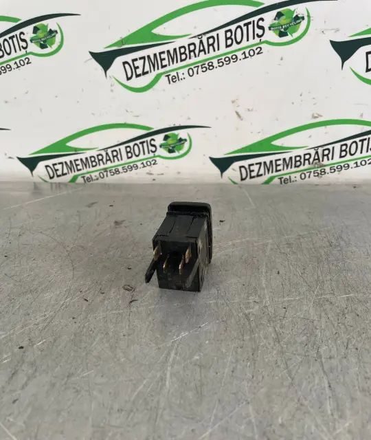 Buton dezaburire parbriz Volkswagen VW Polo 1999 1.6 MT (75 hp)
