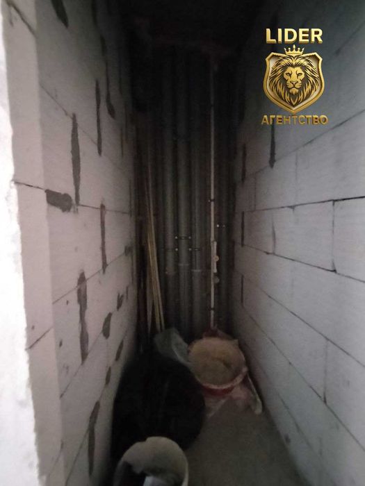 Продается 3х комнатная квартира ор.р Шарк1 Базарчик цена 42800 у.е