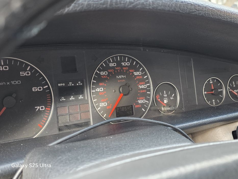 Продам ауди 100 с4