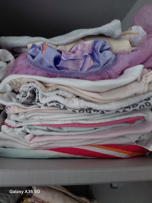 Vând lot hăinuțe fetita mărimea 74 80 86