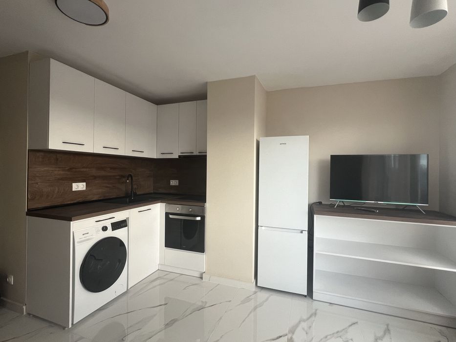 Дава се под наем Двустаен апартамент в София, Западен парк - 60 кв.м за 561 € - Снимка #1