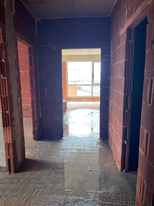 Продава се Тристаен апартамент в Благоевград, Освобождение - 99 кв.м за 1172 €/кв.м - Снимка #3