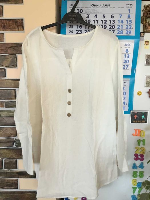 Продавам дамски блузи нови