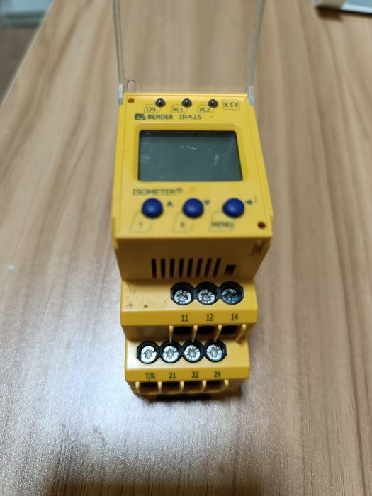 Bender IR425-D4-1 dispozitiv monitorizare rezistență la izolație