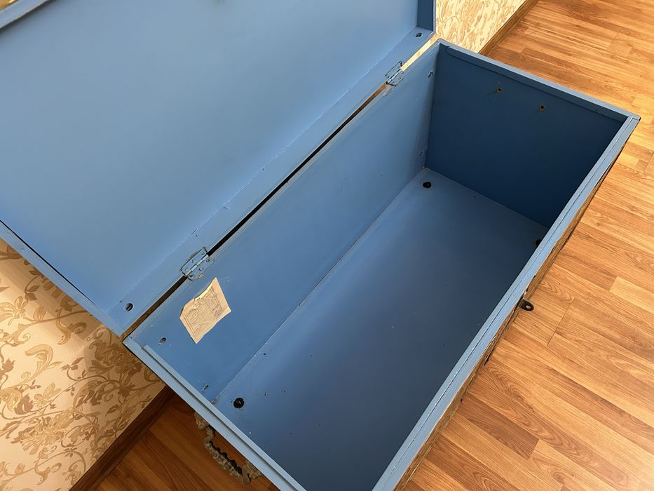 Продается вместительный сундук, б/у